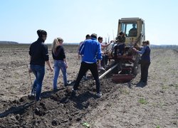Закладання нового саду в Уманському НУС